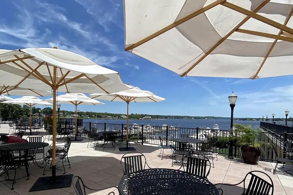 The Dining Room at the Molly Pitcher Inn